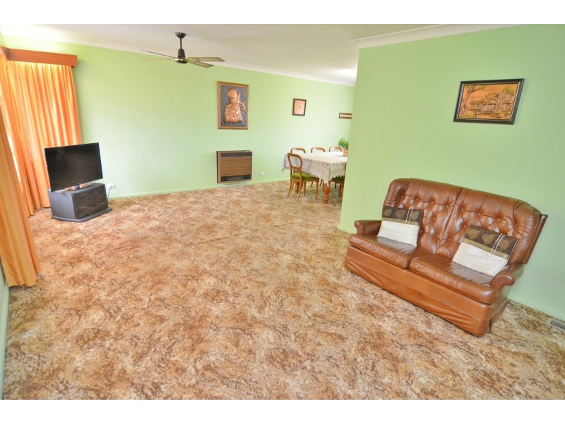 8 Rifle Parade, Lithgow NSW 2790