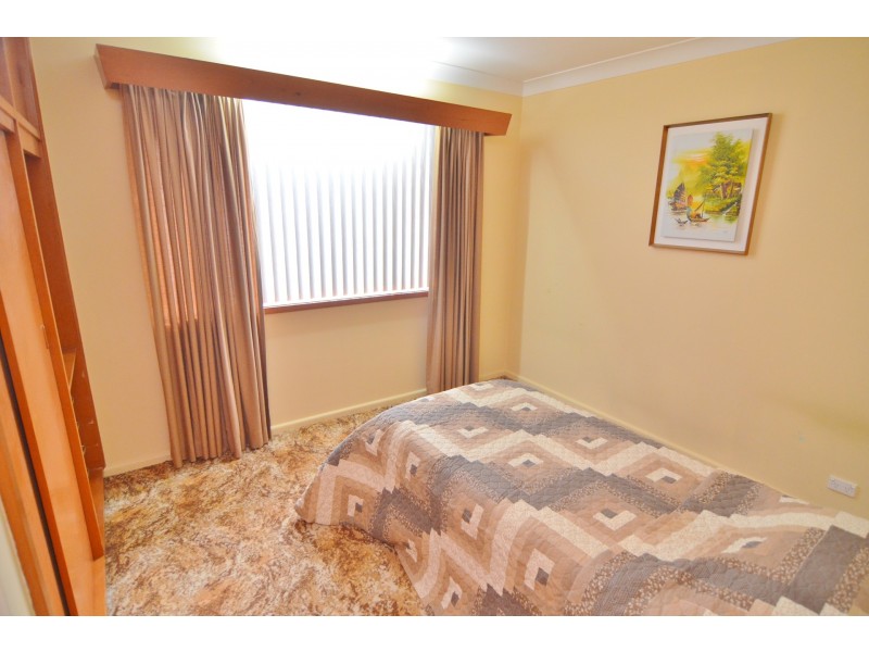 8 Rifle Parade, Lithgow NSW 2790