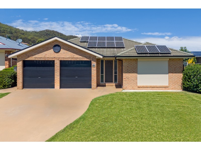 9 Acer Place, South Bowenfels NSW 2790