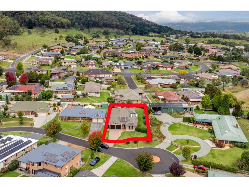 9 Acer Place, South Bowenfels NSW 2790
