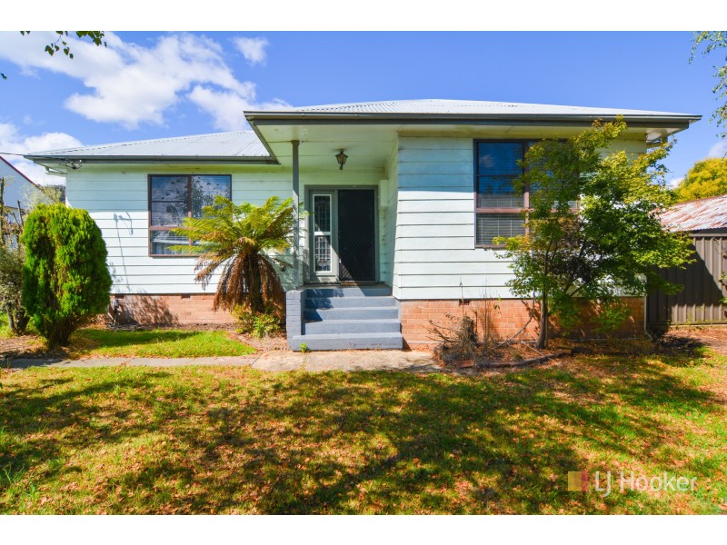 33 Stewart Street, Lithgow NSW 2790