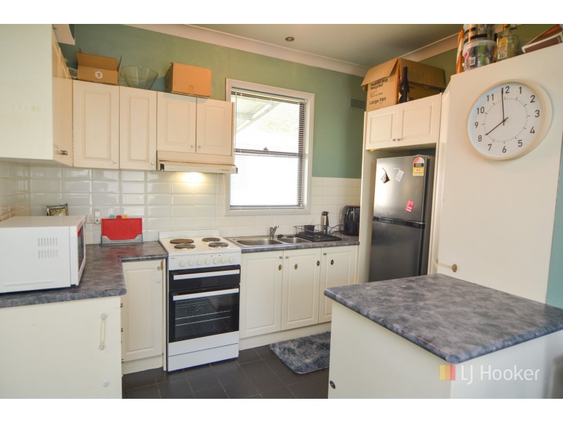 33 Stewart Street, Lithgow NSW 2790
