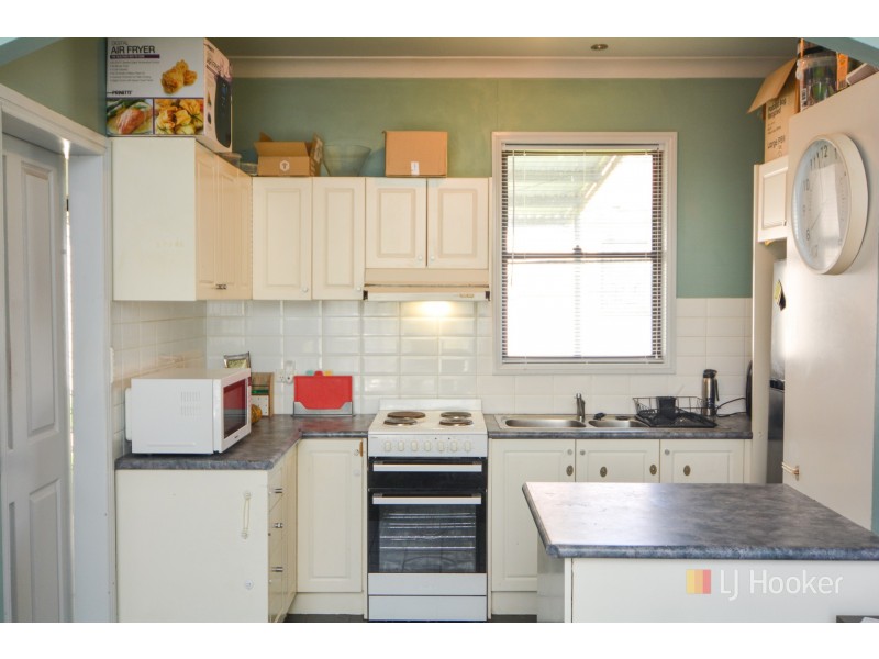 33 Stewart Street, Lithgow NSW 2790