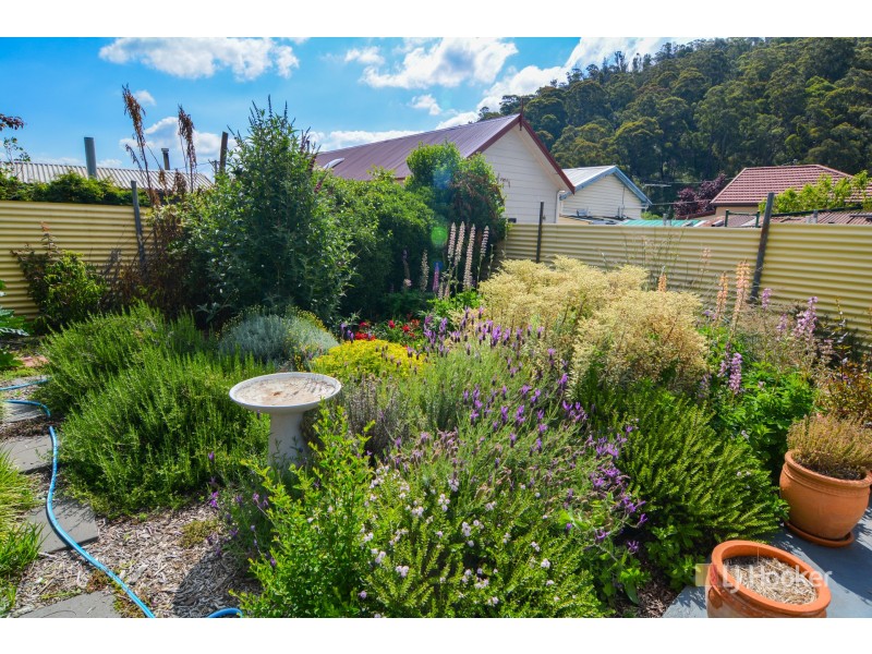 88 Bells Road, Lithgow NSW 2790