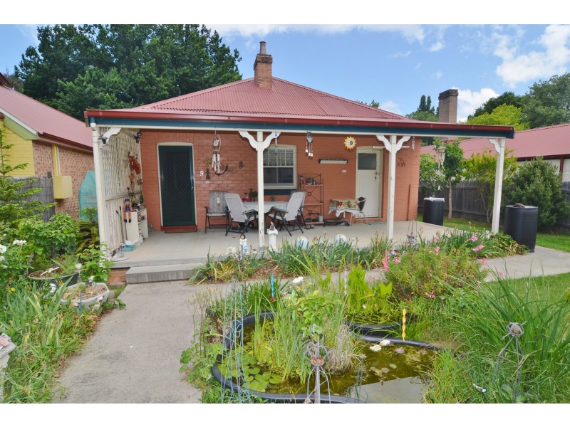 5 Coalbrook Street, Lithgow NSW 2790