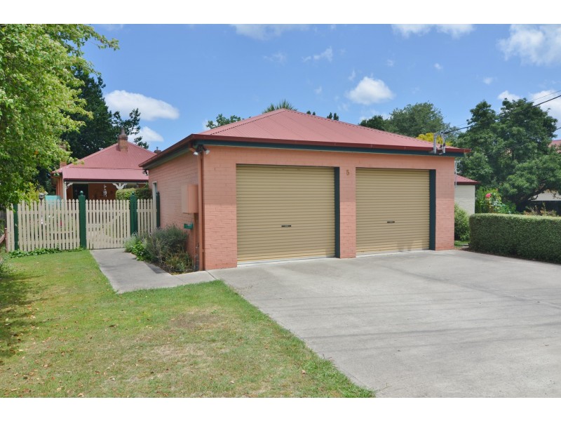 5 Coalbrook Street, Lithgow NSW 2790