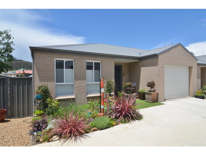 Unit 5/9 Hoskins Avenue, Lithgow NSW 2790
