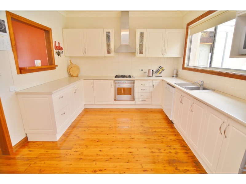 48 Enfield Avenue, Lithgow NSW 2790
