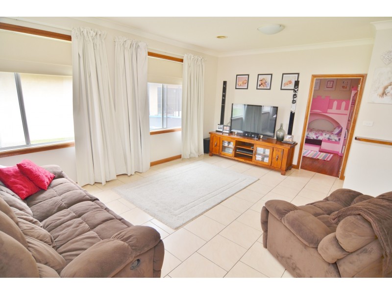 48 Enfield Avenue, Lithgow NSW 2790