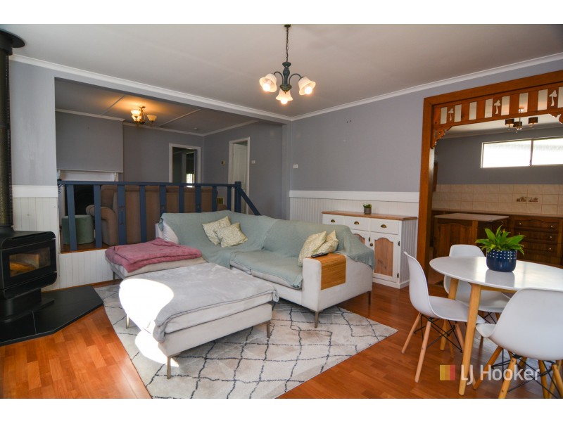 110 Bells Road, Lithgow NSW 2790