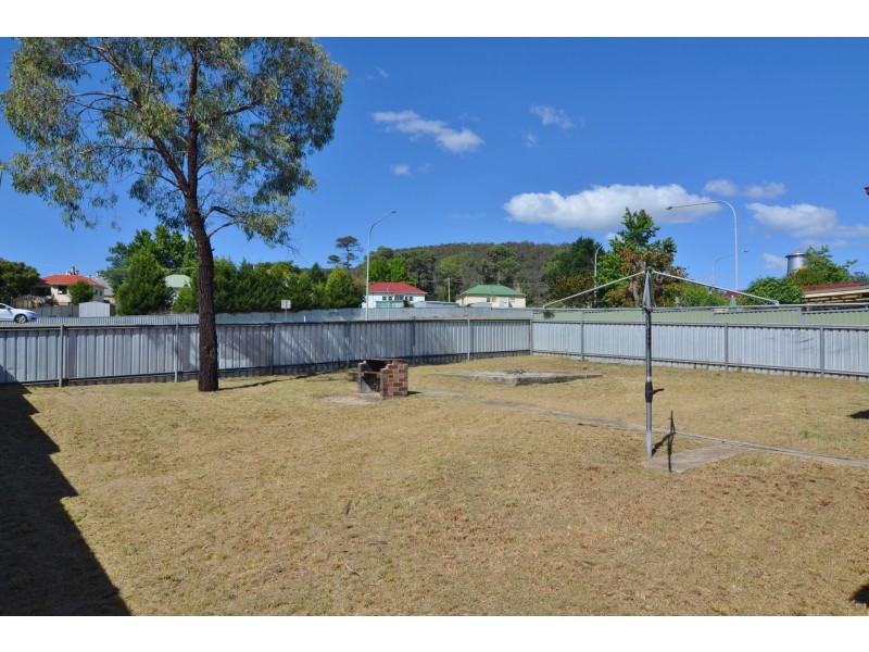 43 Andrew Street, Lithgow NSW 2790