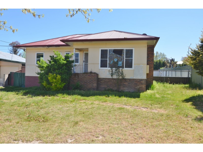 43 Andrew Street, Lithgow NSW 2790