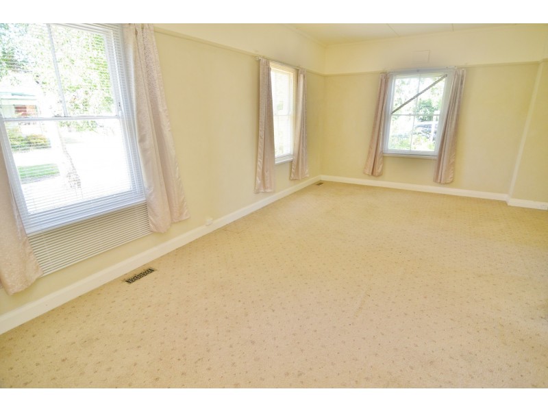 1 The Circle, Lithgow NSW 2790