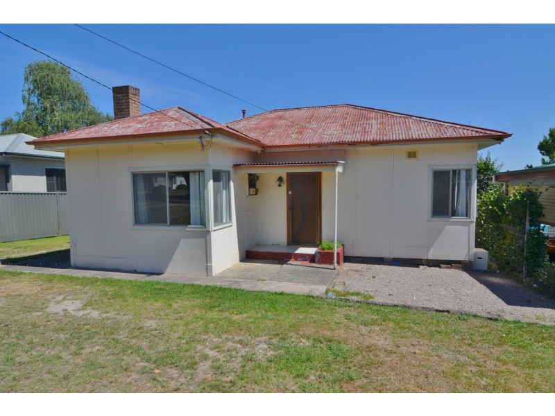18 Beaufort Street, Lithgow NSW 2790