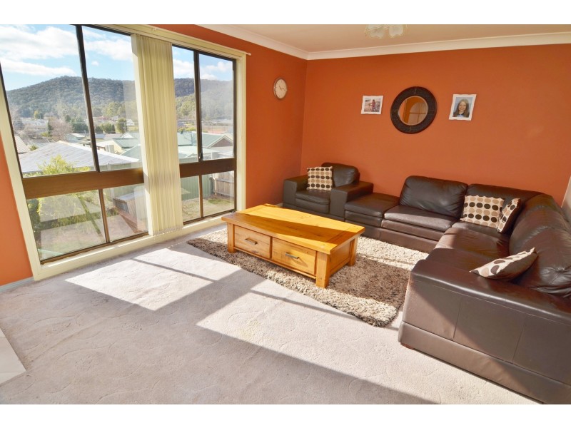 16 Fourth Street, Lithgow NSW 2790