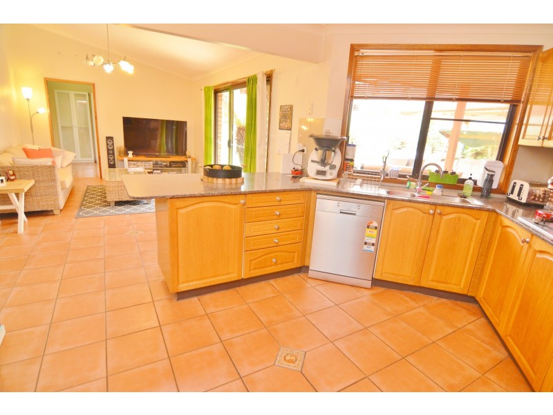 9 Robinia Drive, Lithgow NSW 2790