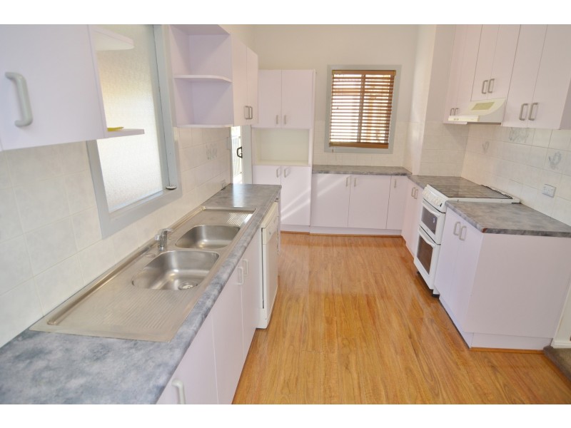 22 Fourth Street, Lithgow NSW 2790