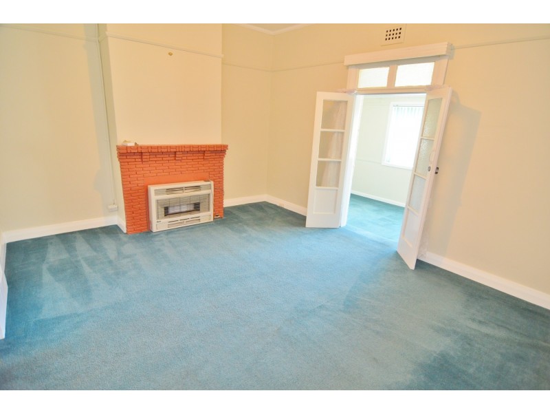 3 Lone Pine Avenue, Lithgow NSW 2790
