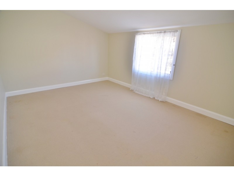 3 Lone Pine Avenue, Lithgow NSW 2790