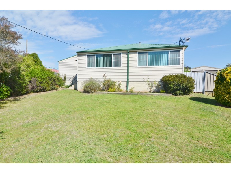 3 Lone Pine Avenue, Lithgow NSW 2790