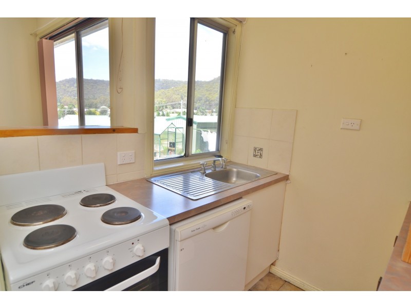 16 Fourth Street, Lithgow NSW 2790