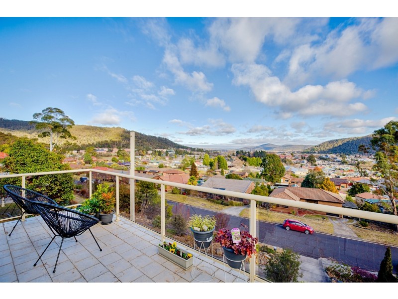17 Blaxland Street, Lithgow NSW 2790