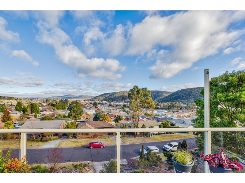 17 Blaxland Street, Lithgow NSW 2790