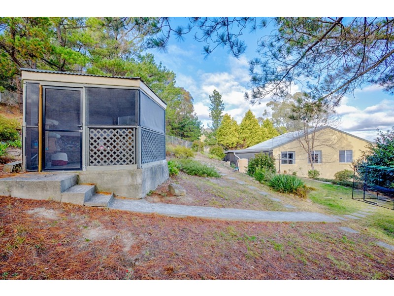 17 Blaxland Street, Lithgow NSW 2790