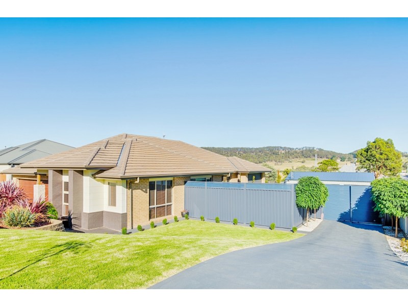 7 Sandalwood Drive, Lithgow NSW 2790