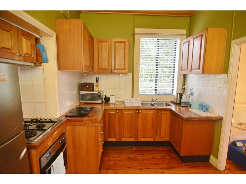 12 Lone Pine Avenue, Lithgow NSW 2790