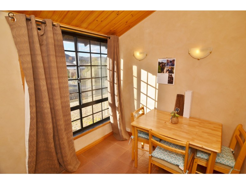 12 Lone Pine Avenue, Lithgow NSW 2790