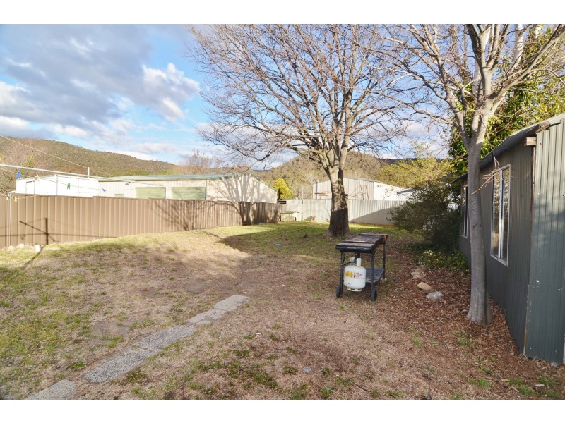 12 Lone Pine Avenue, Lithgow NSW 2790