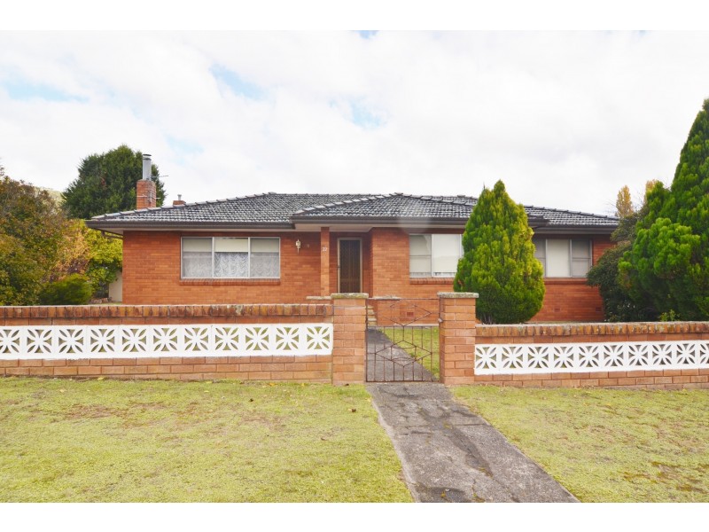 22 Wattle Grove, Lithgow NSW 2790
