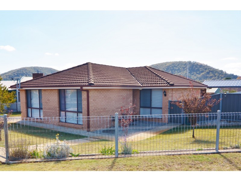 15 Inner Crescent, Lithgow NSW 2790