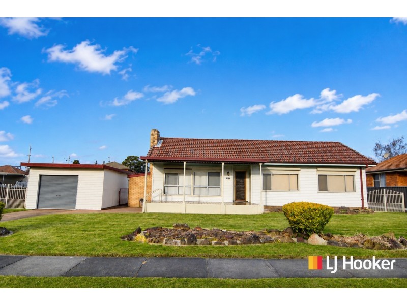 65 Enfield Avenue, Lithgow NSW 2790