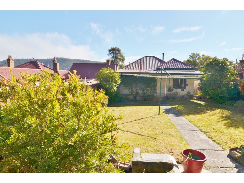11 Bent Street, Lithgow NSW 2790