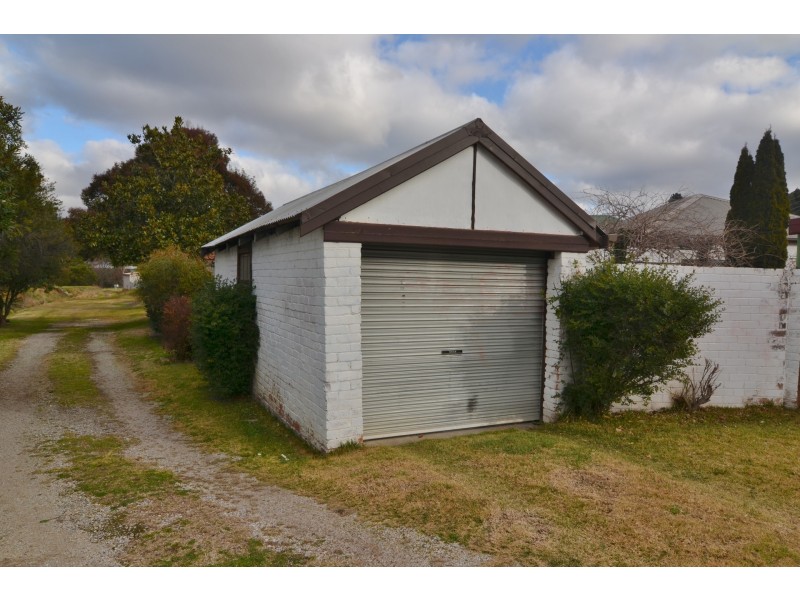17 Macauley Street, Lithgow NSW 2790