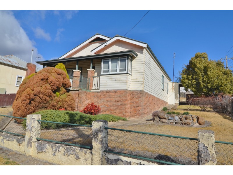13 Villiers Street, Portland NSW 2847