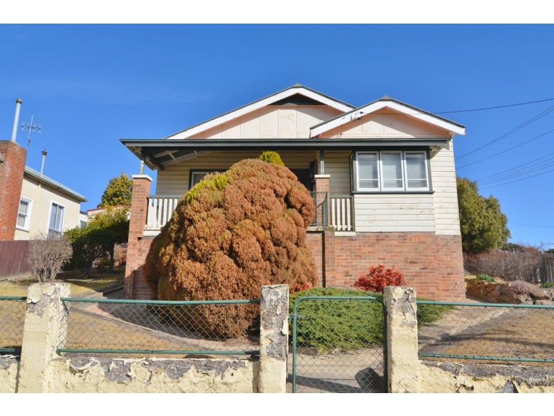 13 Villiers Street, Portland NSW 2847