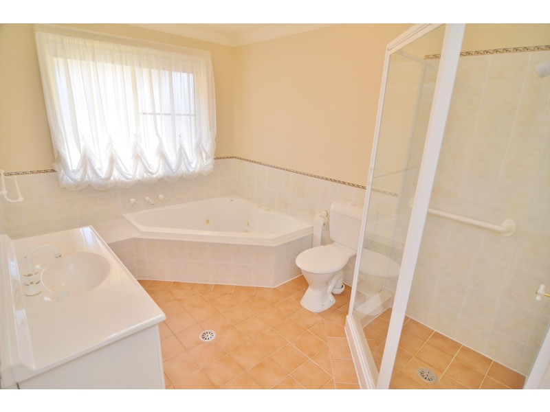 19 Proto Avenue, Lithgow NSW 2790