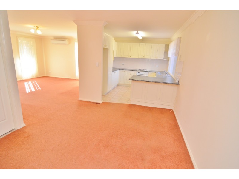 19 Proto Avenue, Lithgow NSW 2790