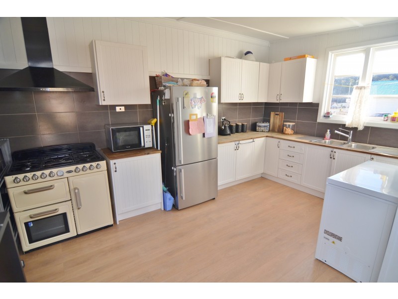 32 Castlereagh Highway, Cullen Bullen NSW 2790