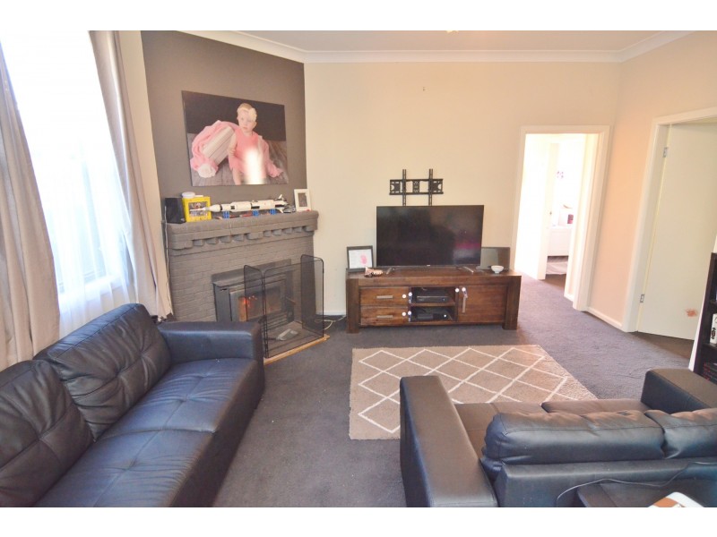 32 Castlereagh Highway, Cullen Bullen NSW 2790