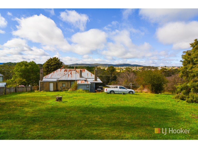 11 Burton Street, Portland NSW 2847
