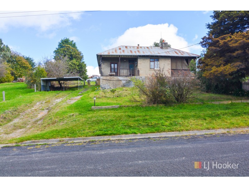 11 Burton Street, Portland NSW 2847