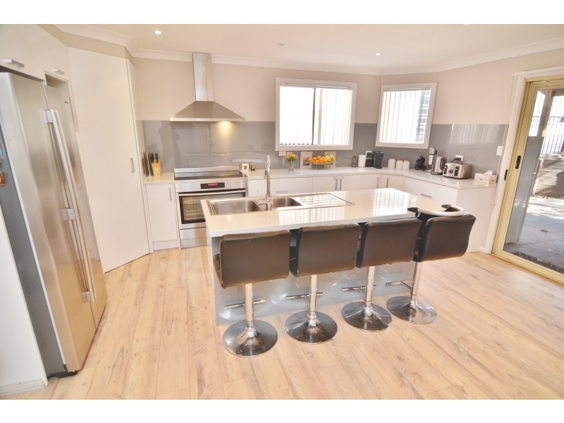 83 Musket Parade, Lithgow NSW 2790