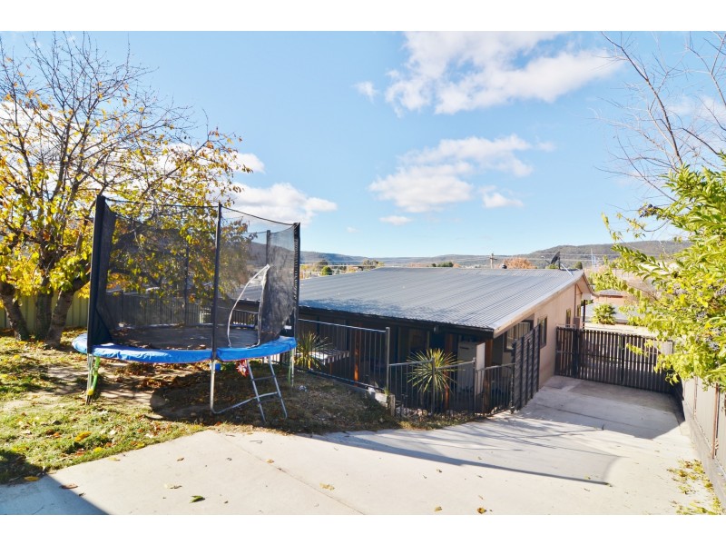 83 Musket Parade, Lithgow NSW 2790
