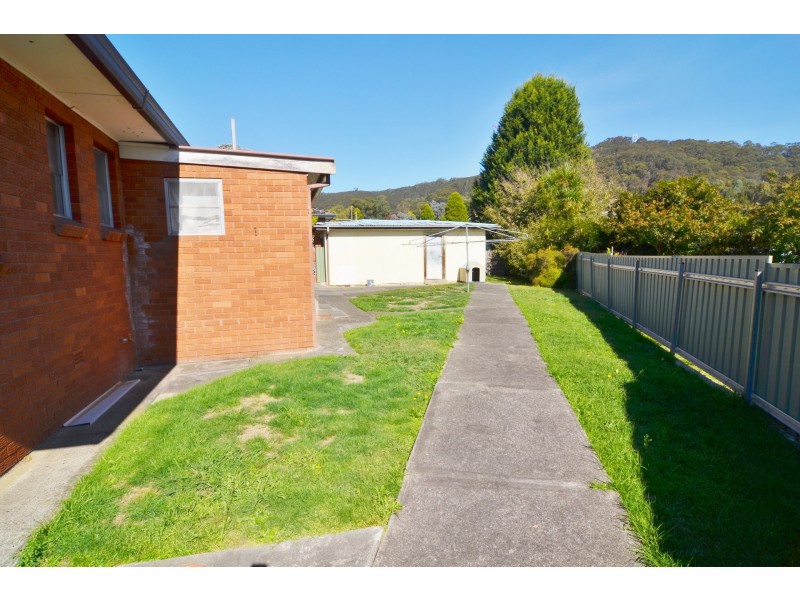 22 Wattle Grove, Lithgow NSW 2790
