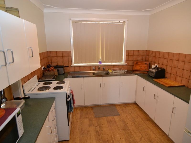 34 Maple Crescent, Lithgow NSW 2790