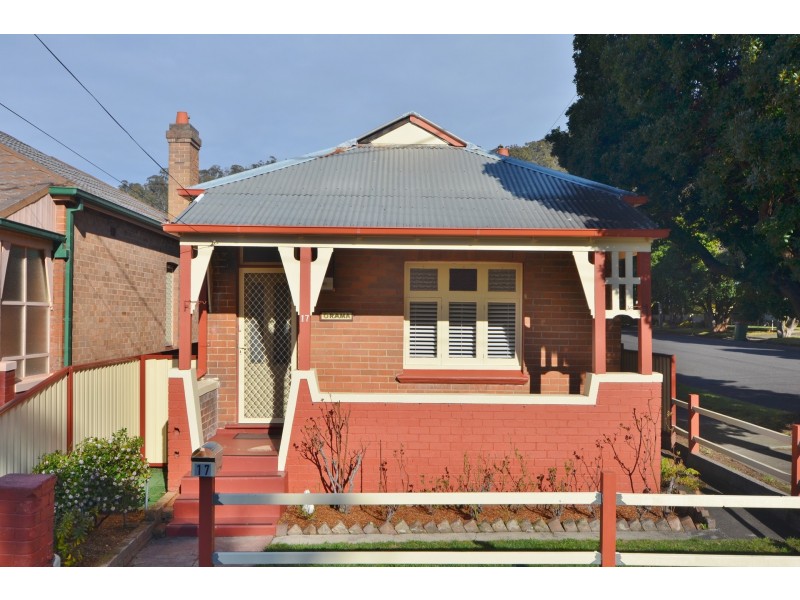 17 Atkinson Street, Lithgow NSW 2790